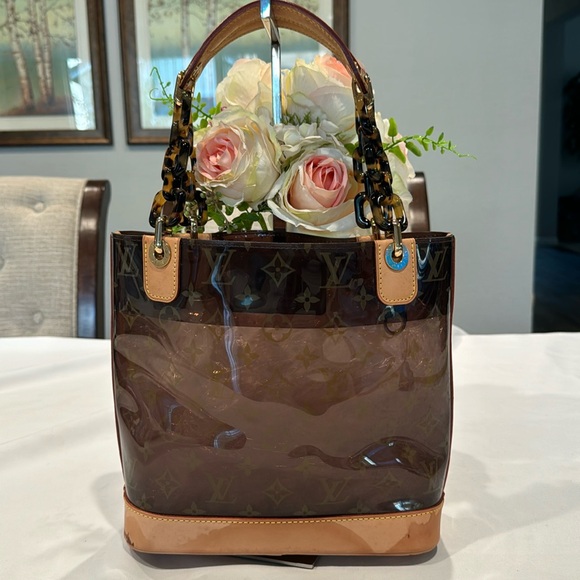 Authentic Louis Vuitton Canvas Amber bag - Picture 2 of 15